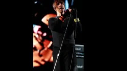 Red Hot Chili Peppers - Storm In A Teacup
