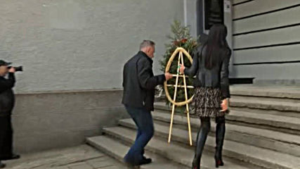 ПЕТ ГОДИНИ СЛЕД АКЦИЯТА В ЛЯСКОВЕЦ: Поклонение в памет на Емил Шарков