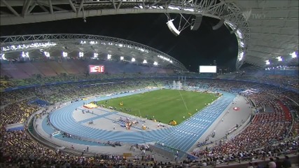 Dmitry Starodubtsev pole breaks while pole vaulting at the 2011 World Championships
