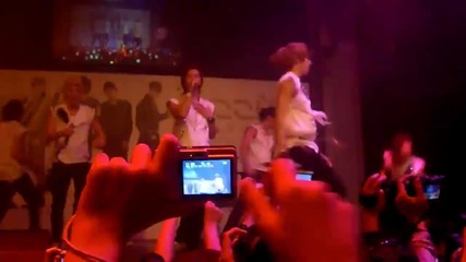 U-kiss - Talk To Me mirrored fancam