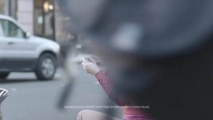 Реклама на Samsung се присмива на феновете на iphone