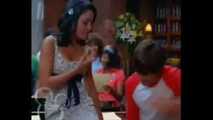 Gabriella & Troy - You Are The Music In Me Vbox7