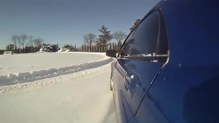 Дрифт в снега със Subaru Impreza Wrx Sti