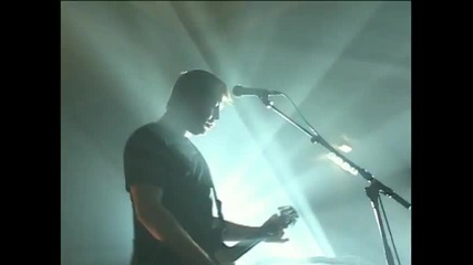 Queens Of The Stone Age - First It Giveth
