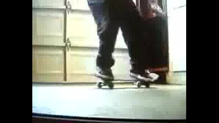 Skateborder Home Video Tricks