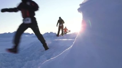 Ентусиасти от цял свят участваха в маратон на Северния полюс