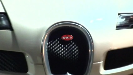 Bugatti Veyron vs Nissan Gt - R 