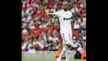 Момчето което покори светът с таланта си - Robinho 