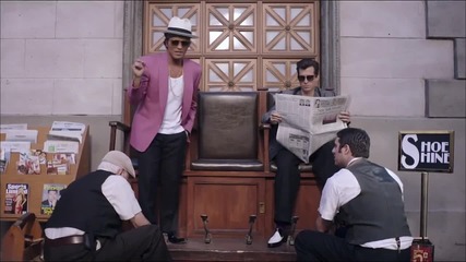 Mark Ronson - Uptown Funk ft. Bruno Mars ( Official Video - 2014 )