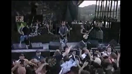 soulfly - back to the primitive (live from ozzfest 2000]