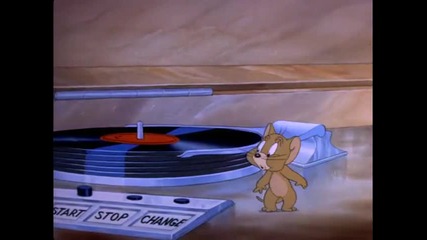 Tom And Jerry - 006 - Puss N Toots (1942) 