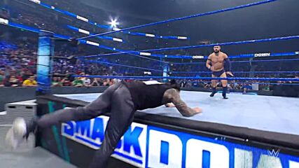 Roman Reigns and The Usos execute a beatdown on Finn Bálor: SmackDown, Aug. 6, 2021