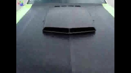 Dodge Challenger с двигател на Вайпър 