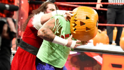 Relive the insane All Hallows' Eve Trick or Street Fight in slow motion: WWE.com Exclusive, Nov. 3, 2017