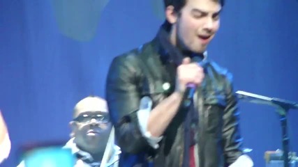 Nick Jonas The Administration feat. Kevin and Joe - Please Be Mine [very Close Up]