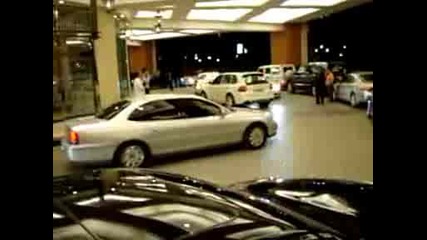 Сребърен Rolls Royce Phantom в Дубай