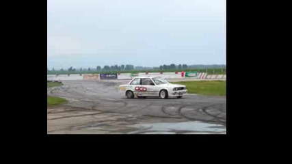 100 9225 Drift.avi