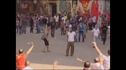 Стотици ранени при протести в Кайро
