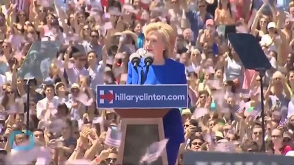 Hillary Clinton Pledges to Rewrite Tax Code If Elected U.S. President