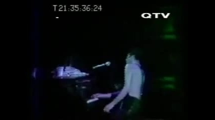 Queen - Live In Paris 1979 (7/10) 