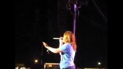 Kelly Clarkson Don T Let Me Stop You Live August 2009 