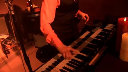 The Ghost Who Walks Hd live full band Video 