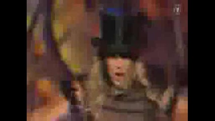 Britney Spears - Womanizer Live 2008