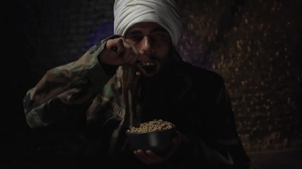 Osama Bin Laden - Trapped In A Mountain / H D