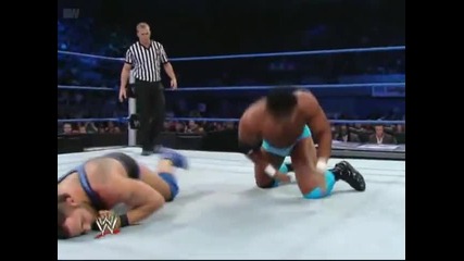 Titus O'neil & Darren Young vs Zack Ryder & Santino Marella [ Wwe Smackdown, 11.5.12 ]