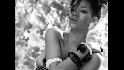 Ново...2012...rihanna - Half Of Me