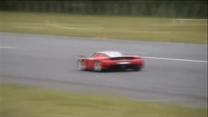 Ferrari Enzo Drag Racing 12.17 sek @ 202.9 km h (hd)