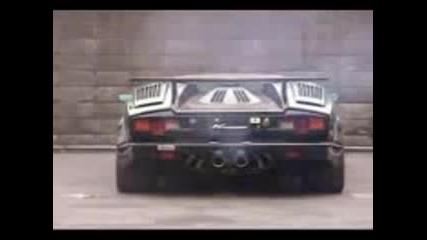 Lamborghini Countach Се Кара Така