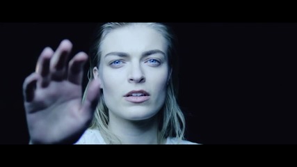 Laura Doggett - Into the Glass (official 2o15)
