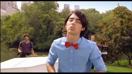 Jonas Brothers - Love Is On It`s Way 