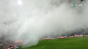 Гъстият дим над "Георги Аспарухов " прекрати срещата за няколко минути