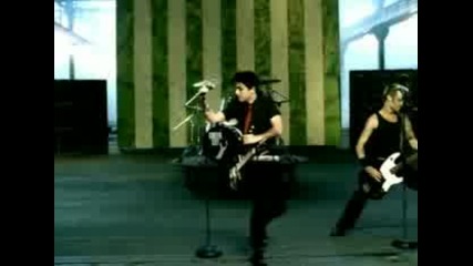 Green day - american idiot Бг превод