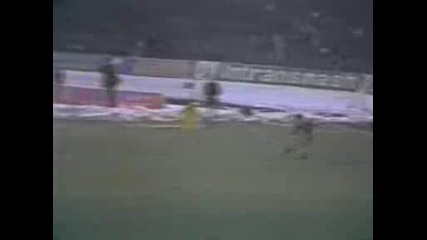 Cska - Liverpool 1982 Mladenov 2.wmv 