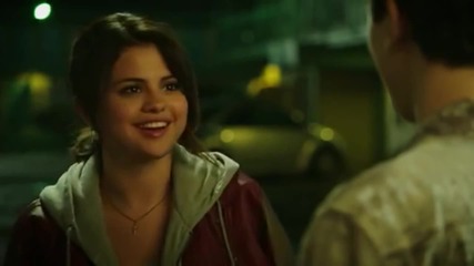2- Сцена от Behaving Badly