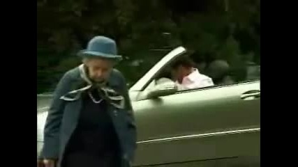 Баба срещу Мерцедес..