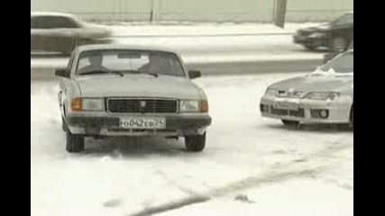 В Русия заваля сняг и започна катастрофите ,,пътя лед