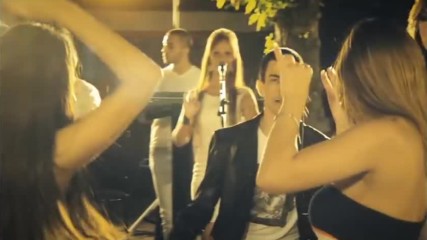 Mladen Cvetanovic - Ona Me Ne Zove ( Official Video )