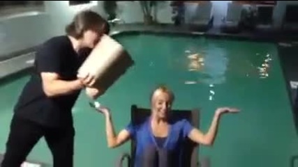 Ashley Monroe - Ice Bucket Challenge (nominates Mr. John Danks, jordan Danks and Angaleena Presley)