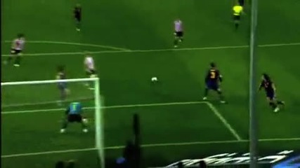 Victor Valdes 2009 - 2010 