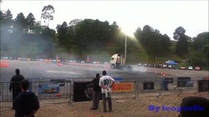 Дрифт с Камион