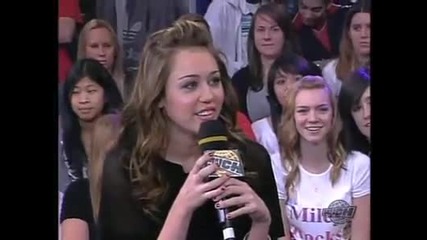 Miley Cyrus gets a call from Hilary Duff 