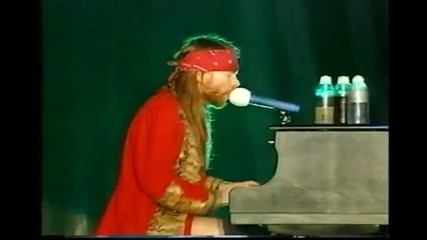 / Titus / Guns N Roses - November Rain / live in Paris France / 