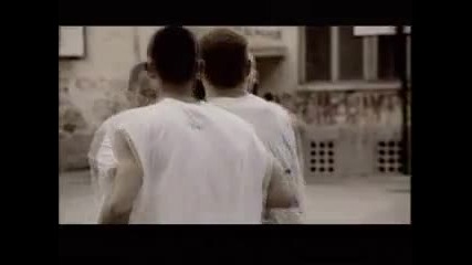 Хората от гетото - Един за всички