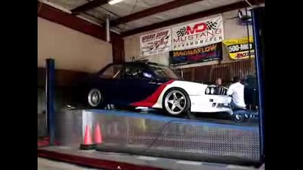 E30 M3 3.2 Dyno Run.flv