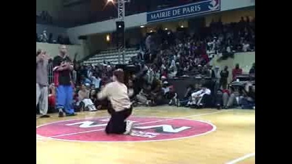 hiphop dance (poping)