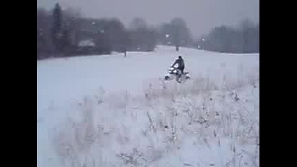 Скокче С Атв На Сняг - 3